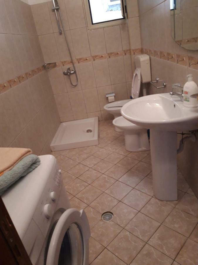 Apartament Gloria&Mitati Orikum Ngoại thất bức ảnh
